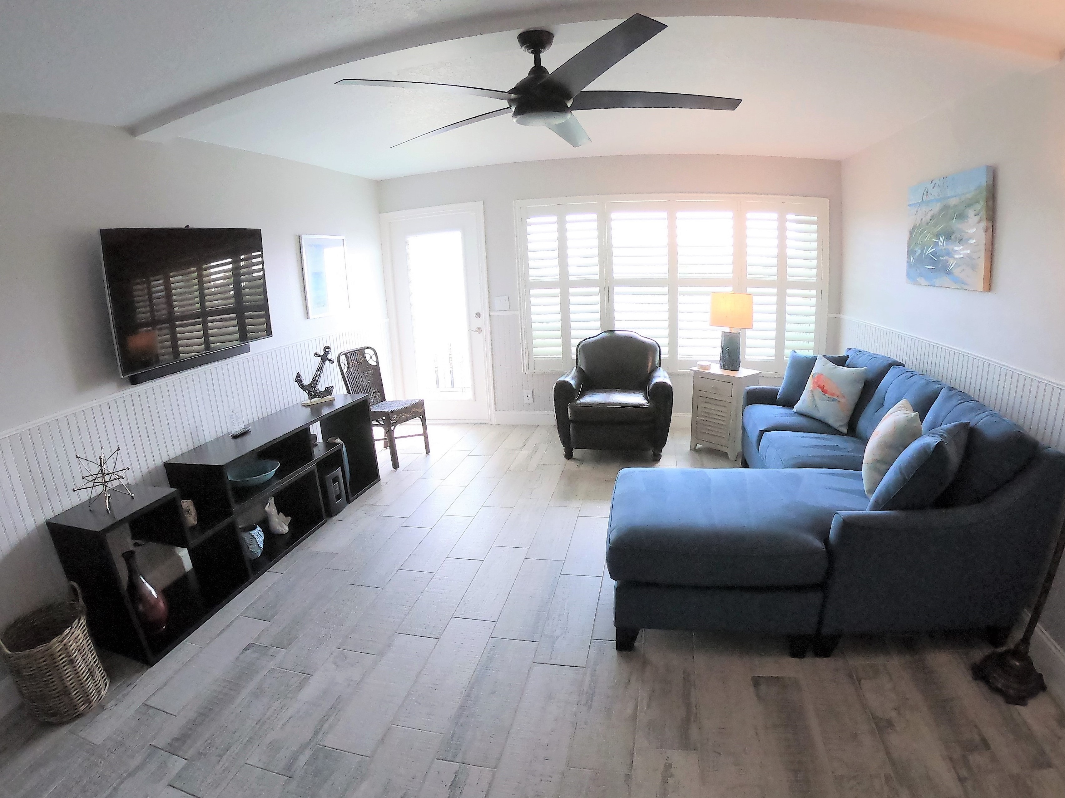Spacious Living Room